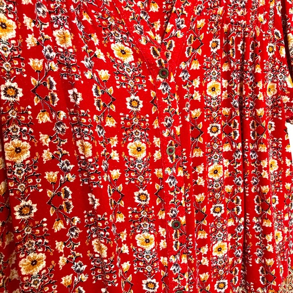 Knox Rose button shirt, extra-small, red with yellow flowers - Picture 2 of 4